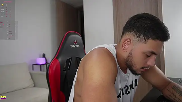 Snapshot of daniel_mejia1 chatting on 26, 2, 2026 daniel mejia1 online show from 26, 2, 2026