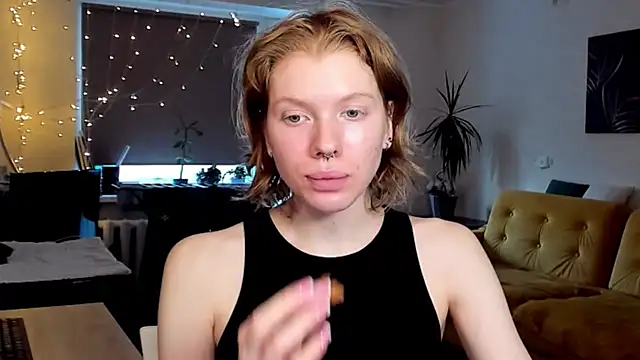 StellaDavis online show from 19, 2, 2025