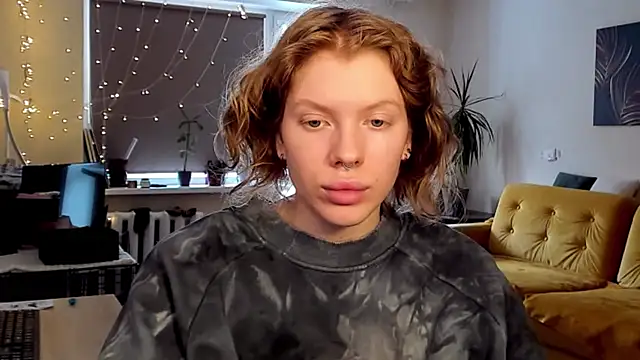 StellaDavis online show from 26, 2, 2025