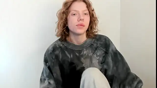 StellaDavis online show from 2, 10, 2025