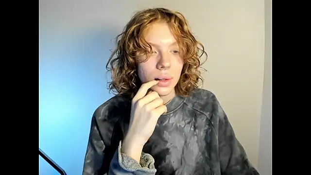 StellaDavis online show from 19, 11, 2025