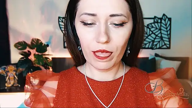 MissBeverlyMills online show from 16, 2, 2025