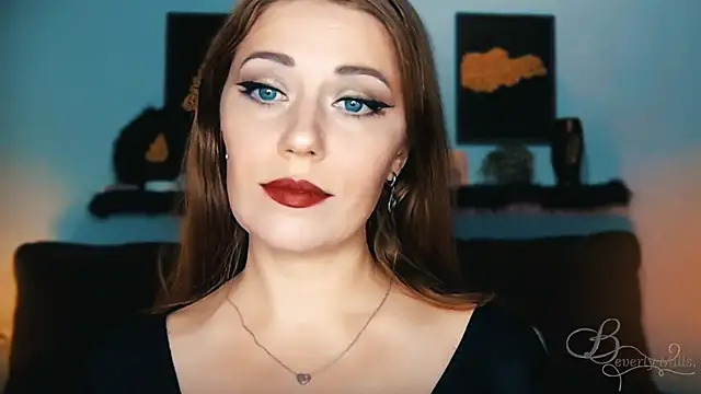 MissBeverlyMills online show from 14, 9, 2025