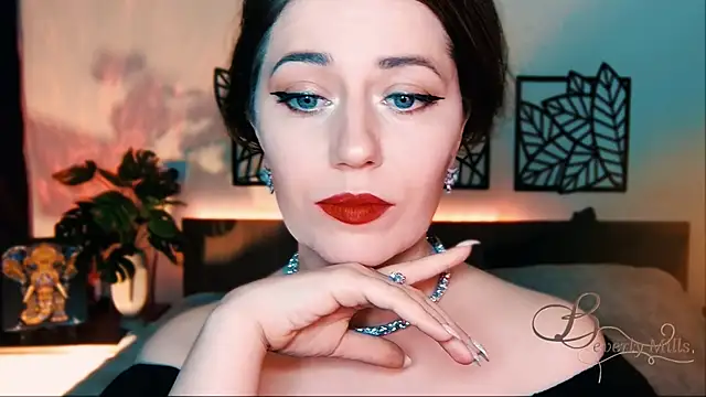 MissBeverlyMills online show from 27, 2, 2025