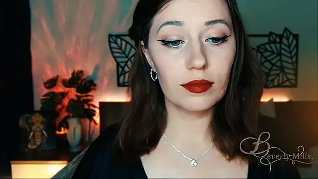 MissBeverlyMills online show from 1, 2, 2025