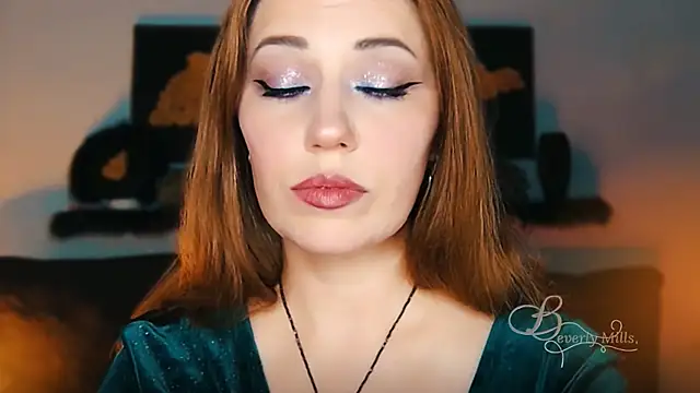 MissBeverlyMills online show from 24, 9, 2025