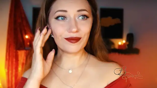 MissBeverlyMills online show from 18, 10, 2025