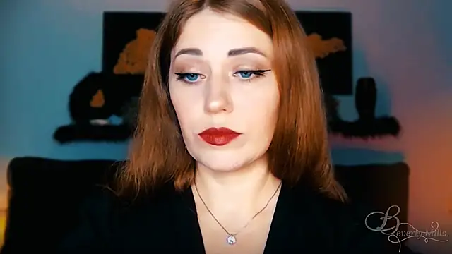 MissBeverlyMills online show from 10, 9, 2025