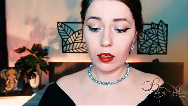 MissBeverlyMills online show from 27, 2, 2025