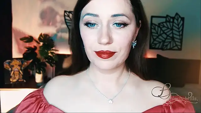 MissBeverlyMills online show from 19, 2, 2025