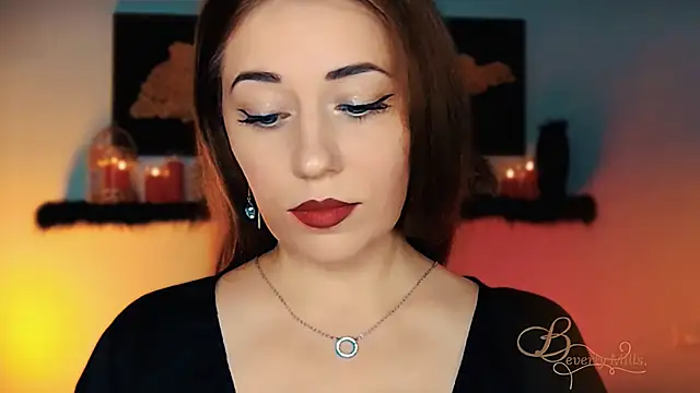 MissBeverlyMills online show from 6, 11, 2025