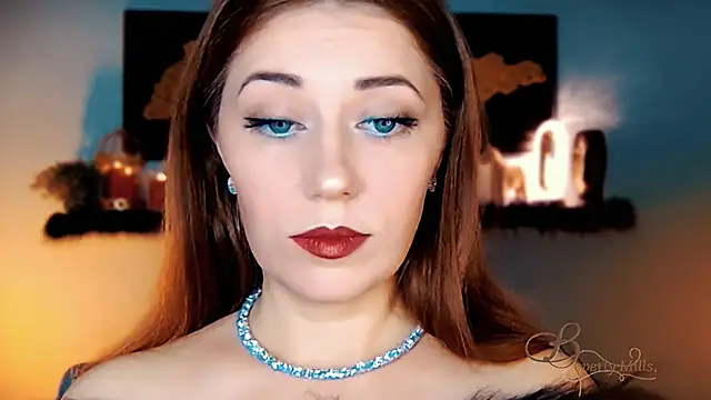 MissBeverlyMills online show from 13, 11, 2025