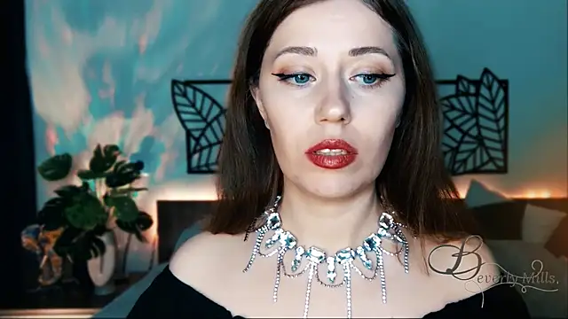 MissBeverlyMills online show from 11, 1, 2025