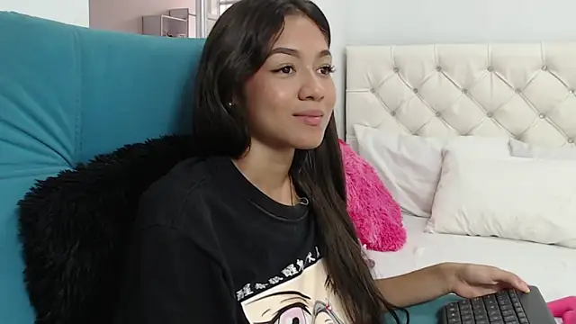 hantonella  online show from 17, 2, 2025