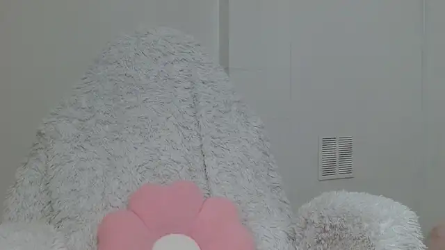 hantonella  online show from 11, 11, 2025