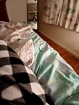 Snapshot of prettyythickk420 chatting on 9, 10, 2025 prettyythickk420 online show from 9, 10, 2025