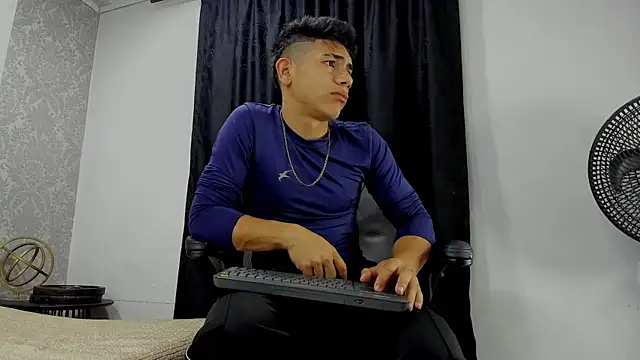 andrew rose  online show from 12, 3, 2025