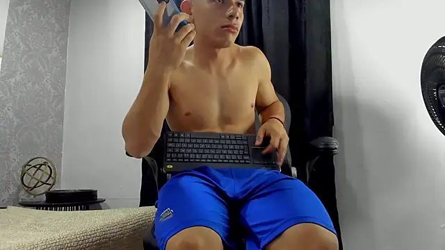 andrew rose  online show from 7, 3, 2025