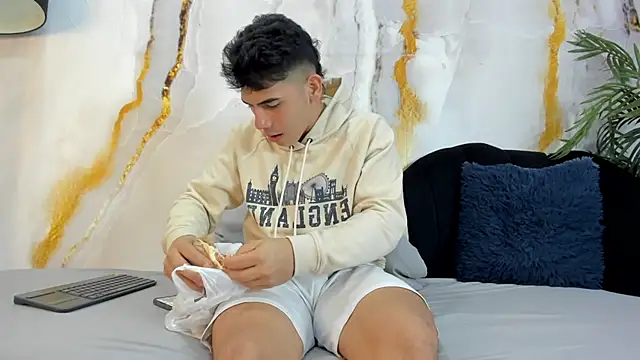 andrew rose  online show from 6, 10, 2025