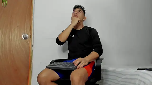 andrew rose  online show from 17, 2, 2026