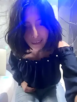 Snapshot of Anahi_cake chatting on 15, 12, 2025 Anahi cake online show from 15, 12, 2025