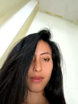 Snapshot of Anahi_cake chatting on 11, 3, 2025 Anahi cake online show from 11, 3, 2025