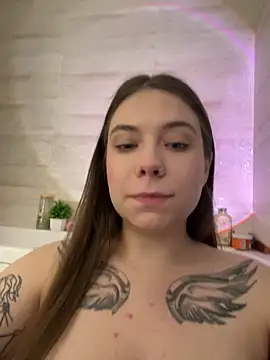 Snapshot of Vikki_toriya chatting on 10, 3, 2025 Vikki toriya online show from 10, 3, 2025