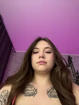 Snapshot of Vikki_toriya chatting on 14, 2, 2025 Vikki toriya online show from 14, 2, 2025