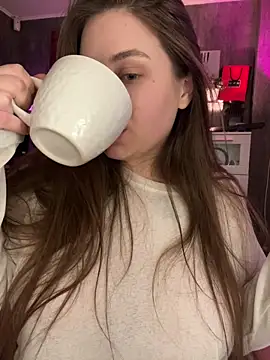 Vikki toriya online show from 4, 3, 2026