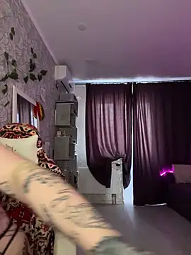 Snapshot of Vikki_toriya chatting on 6, 3, 2025 Vikki toriya online show from 6, 3, 2025