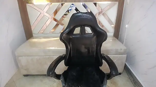 victoria castillo b online show from 15, 11, 2025