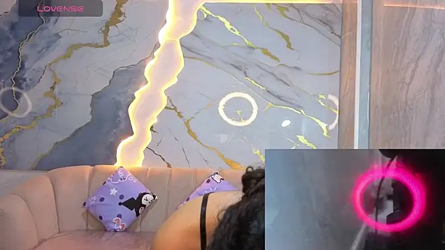 victoria castillo b online show from 9, 4, 2026