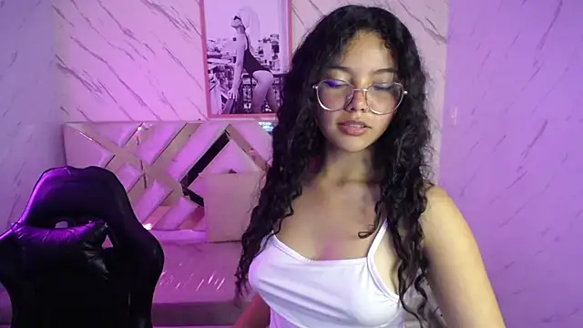 victoria castillo b online show from 20, 3, 2025