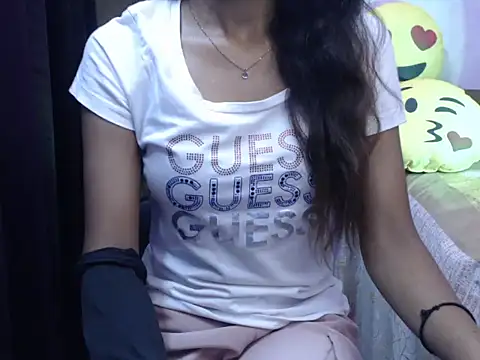 Angel kiyara online show from 5, 10, 2025