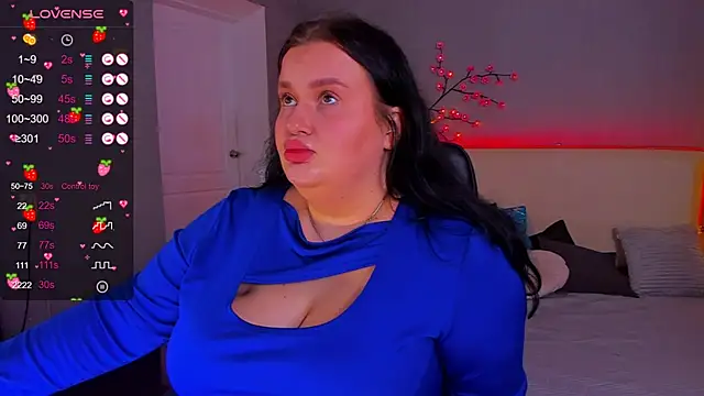 MonaSteele online show from 12, 11, 2025