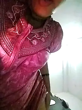 Snapshot of _sonal_sharma chatting on 8, 9, 2025 sonal sharma online show from 8, 9, 2025