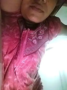 Snapshot of _sonal_sharma chatting on 9, 9, 2025 sonal sharma online show from 9, 9, 2025