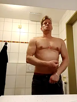 MArciQuarky online show from 13, 9, 2025