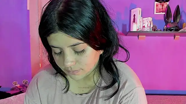 Alexa Espinoza online show from 21, 2, 2025