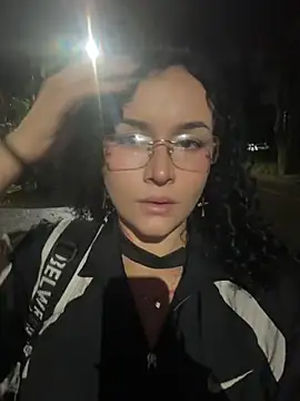 Snapshot of Electra_doll_ chatting on 5, 12, 2025 Electra doll online show from 5, 12, 2025