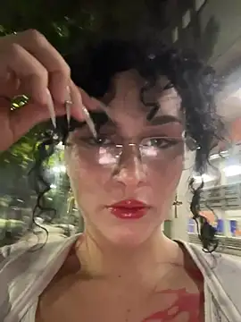 Electra doll  online show from 27, 11, 2025