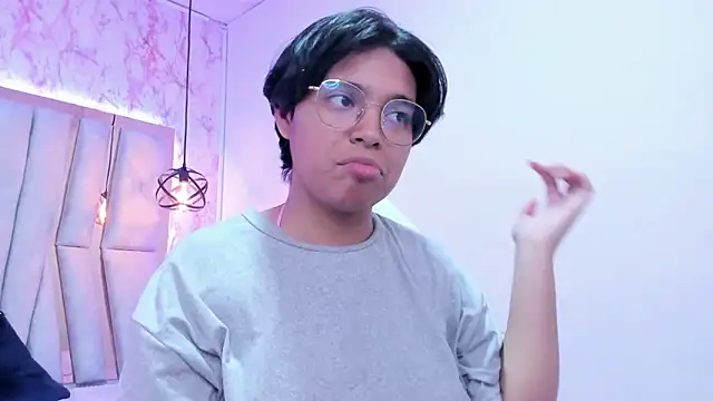 Emmapark  online show from 20, 3, 2025