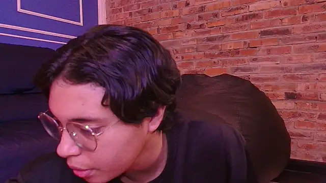 Emmapark  online show from 9, 11, 2025