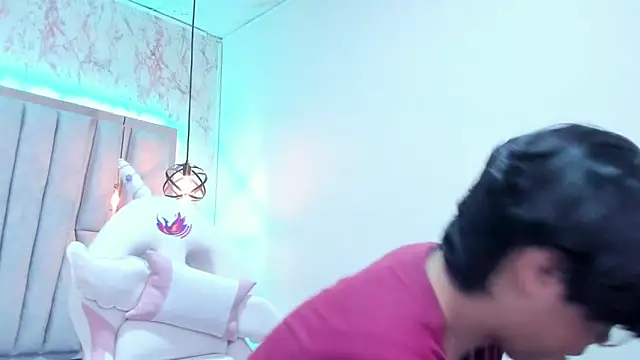 Emmapark  online show from 5, 3, 2025