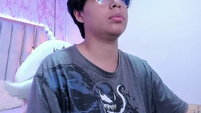 Emmapark  online show from 1, 3, 2025