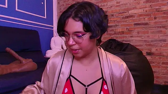 Emmapark  online show from 16, 12, 2025