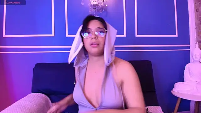 Emmapark  online show from 22, 10, 2025