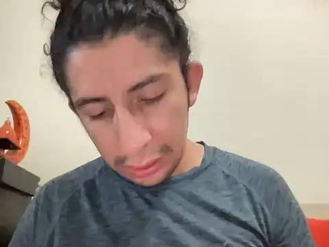 littlelatinhunter online show from 23, 11, 2025