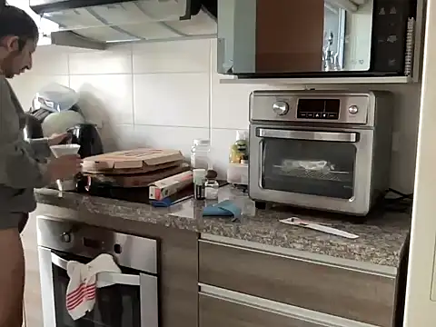 littlelatinhunter online show from 5, 12, 2025