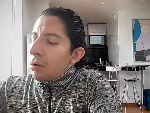 Snapshot of littlelatinhunter chatting on 26, 5, 2026 littlelatinhunter online show from 26, 5, 2026